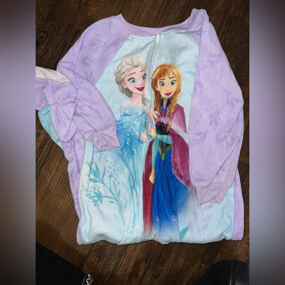 4T frozen pjs